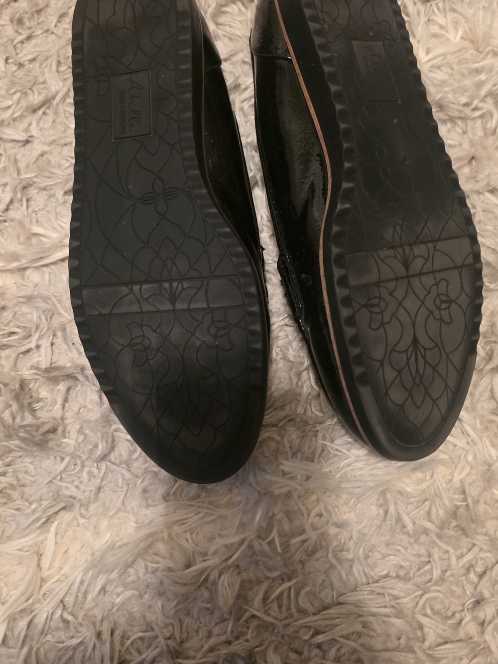 Aldo Glossy Black Patent Penny Loafers - Picture 2 of 4